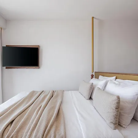 Vergina 4*